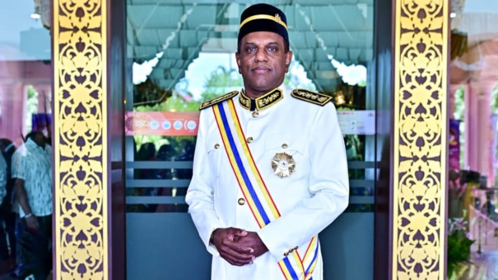 Anugerah DPSM Bakar Semangat Datuk Saaran Nadarajah Angkat Bola Sepak Malaysia