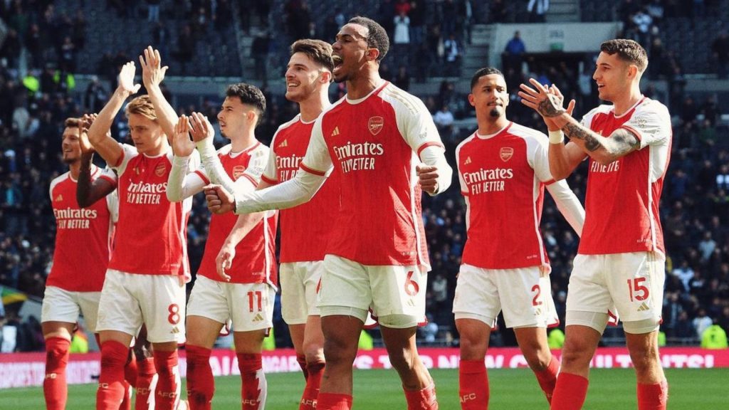 Arsenal Sudah Rancang Awal Perarakan Bas Julang Piala