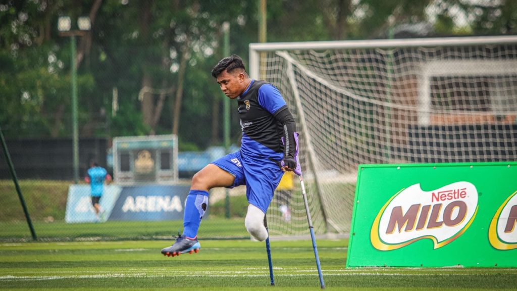 Orang Ramai Berganding Bahu Tunaikan Impian Lelaki OKU, Azran Mazlan