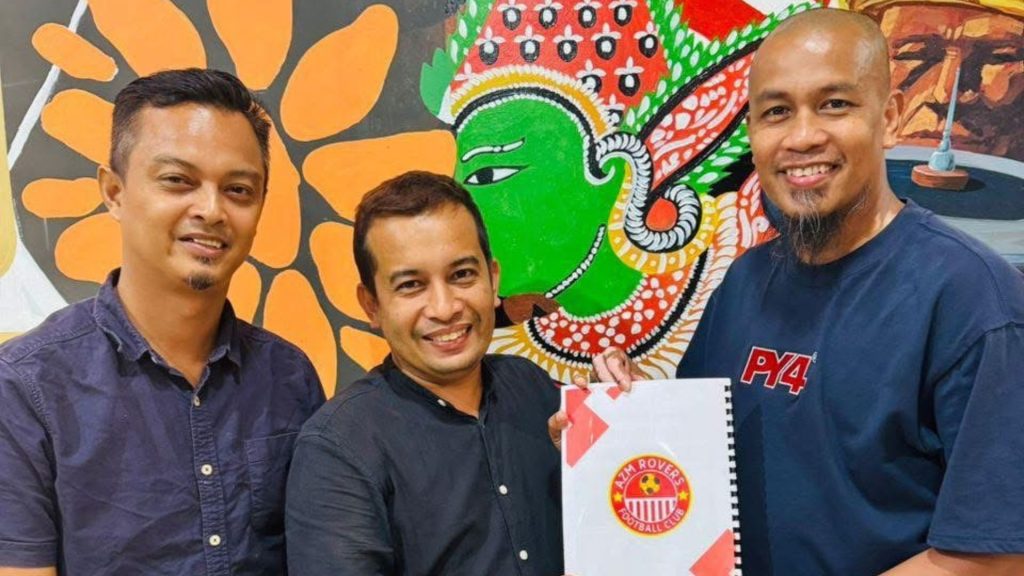 Badhri Radzi Perkuat AZM Rovers
