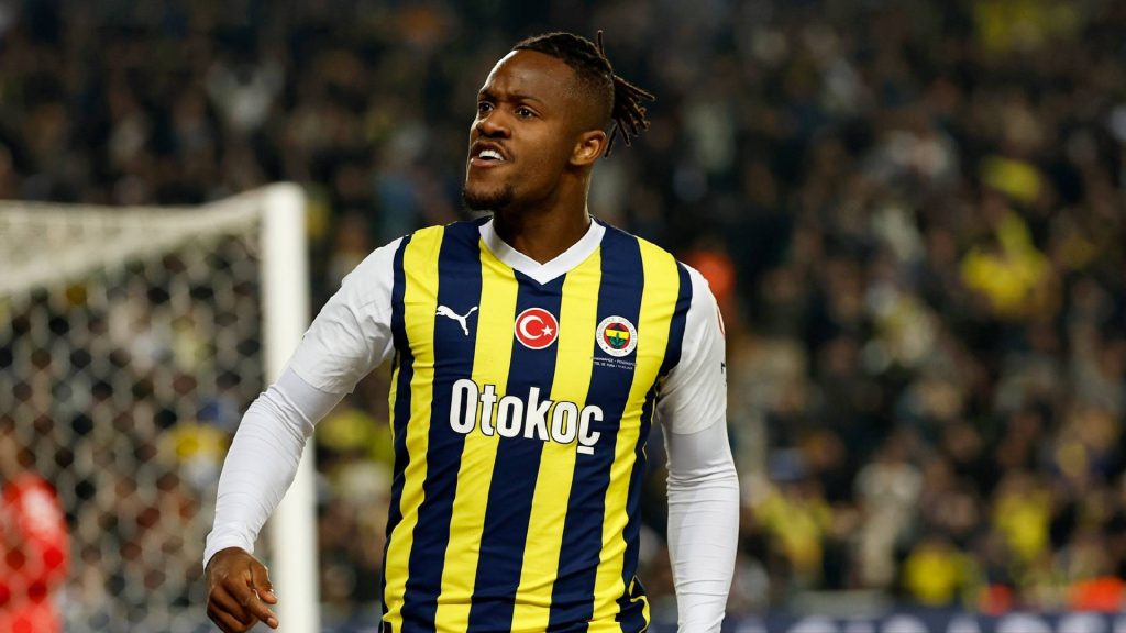 Bekas Bintang Chelsea Diserang Penyokong Kelab Turki