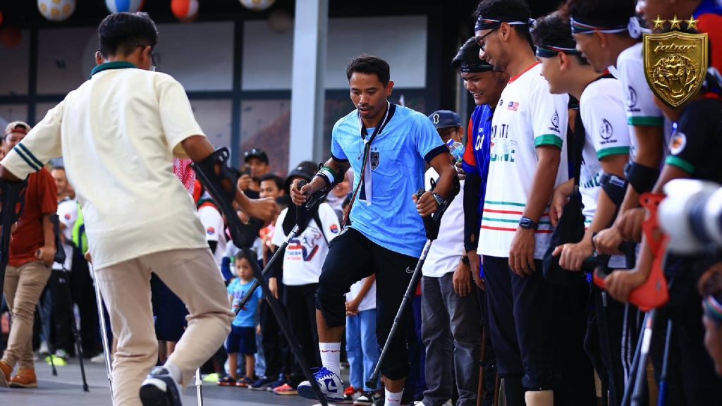 Pertunjukan Bola Sepak Kudung Pemain JDT Tarik Perhatian