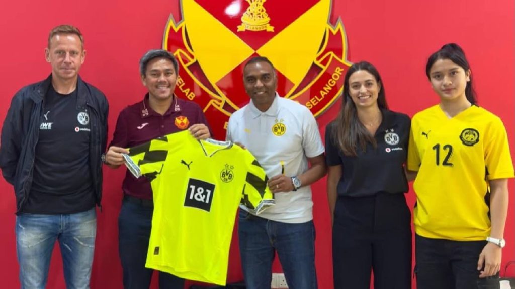 Borussia Dortmund ‘Sambar’ Qaseh Rania