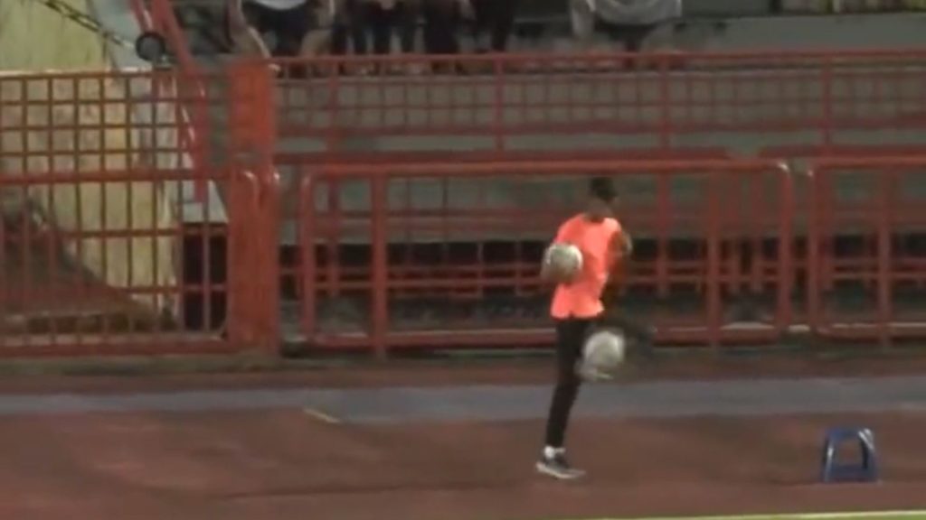 Bakat Semulajadi ‘Budak Milo’ Tepi Padang Raih Perhatian