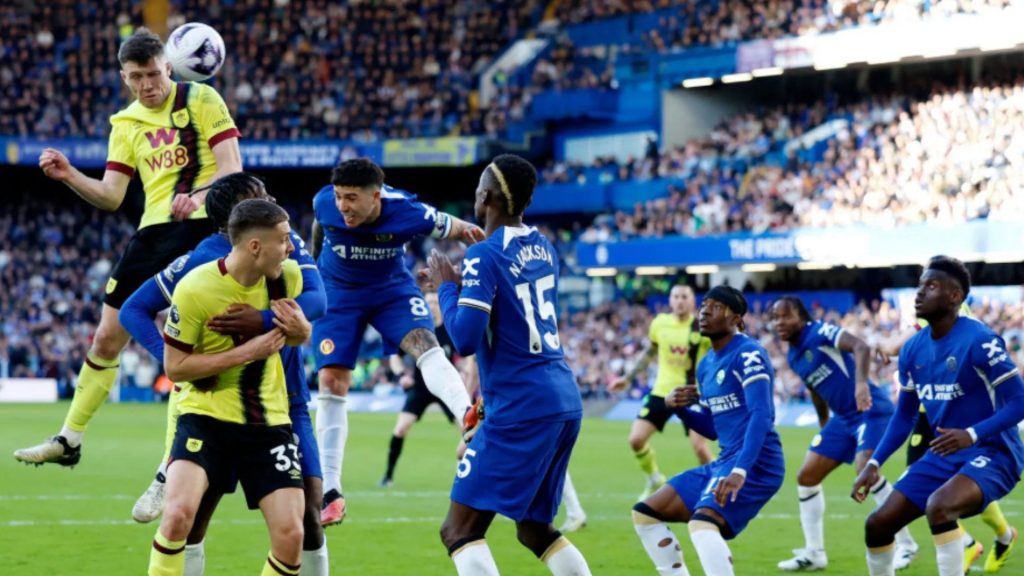 EPL: Burnley Ikat Chelsea Dengan 10 Pemain