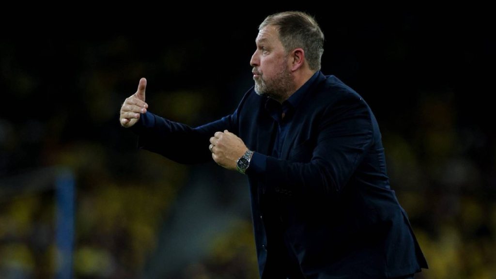 Peter Cklamovski Mahu Manfaatkan Cabaran Menentang Iran