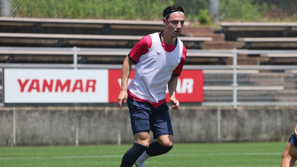 (Gambar) Dion Cools Turun Latihan Kali Pertama Bersama Cerezo Osaka