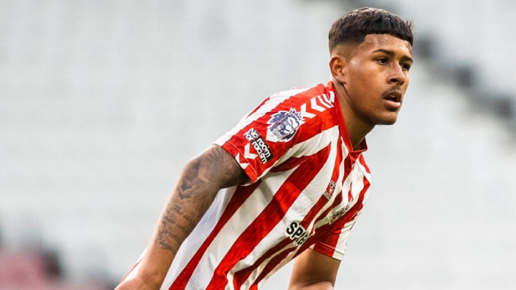 Bekas Bintang Sunderland Perkuat Bangladesh