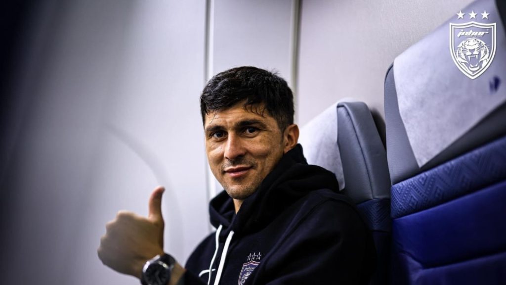 Fernando Forestieri Berhijrah Ke England