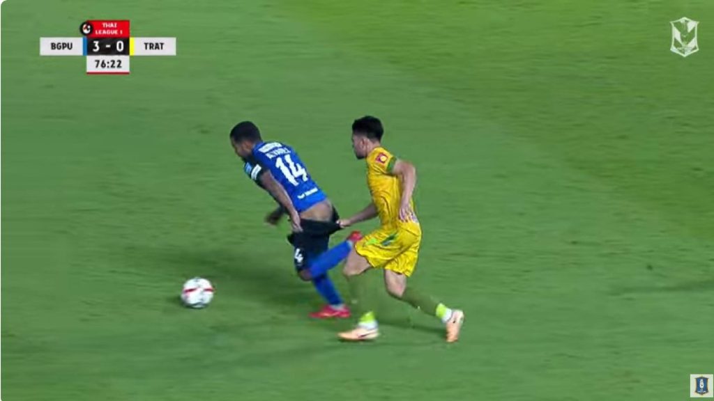 Cubaan Lawan Halang Pemain BG Pathum Bertukar Tragedi