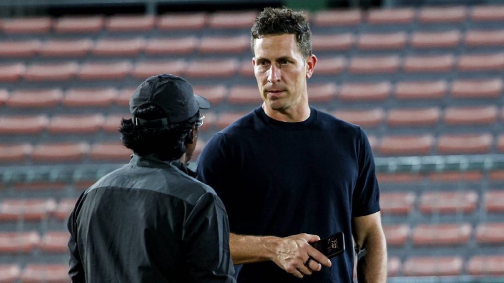 Salah Faham Tak Jejas Tugas Rob Friend Bersama Harimau Malaya