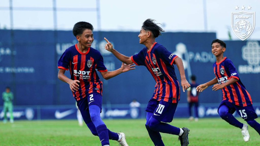 Johor Pertahan Kejuaraan Bola Sepak MSSM