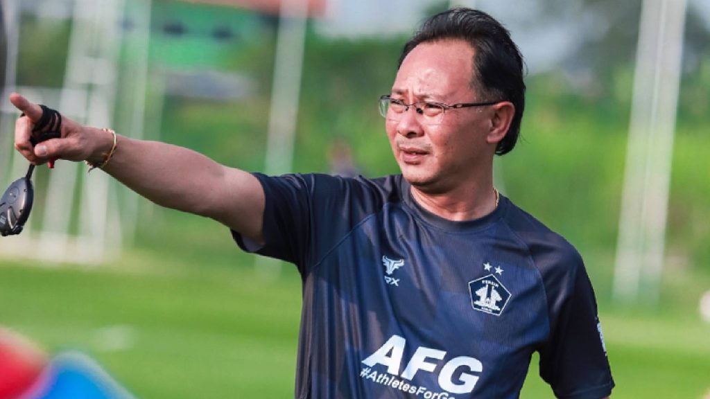 Ong Kim Swee Tinggalkan Persik Kediri