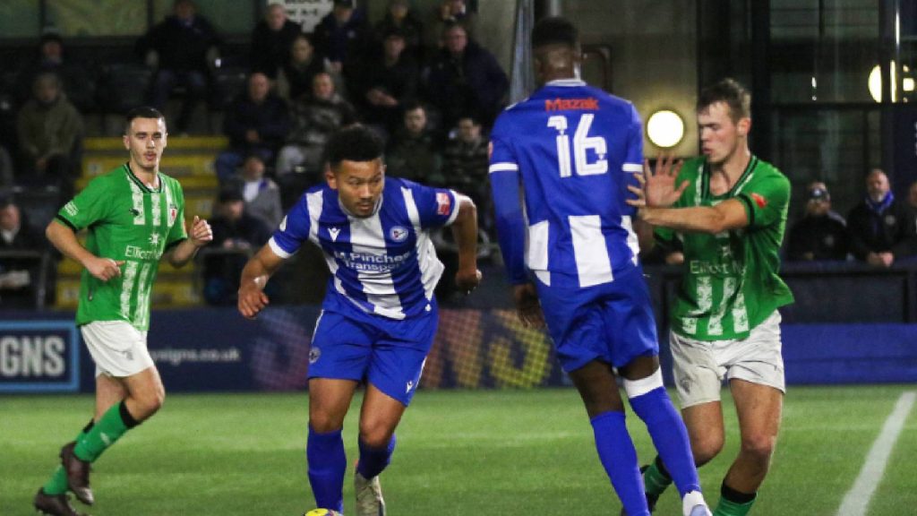 Kobe Chong Tinggalkan Worcester City