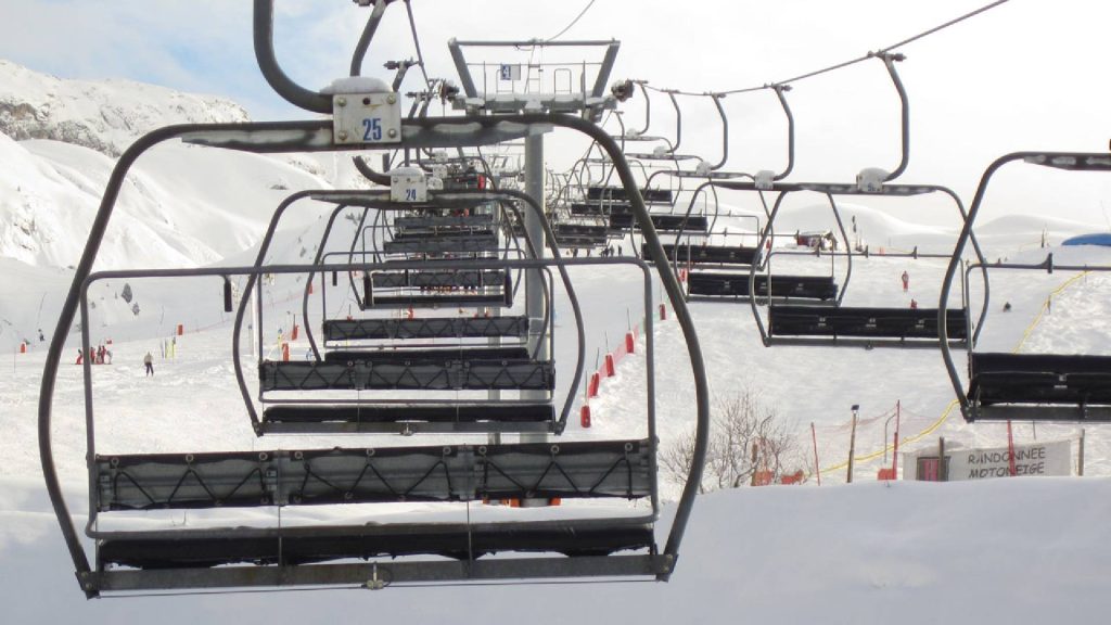 Kejadian Menyayat Hati Jatuh Dari Ketinggian 70 Meter