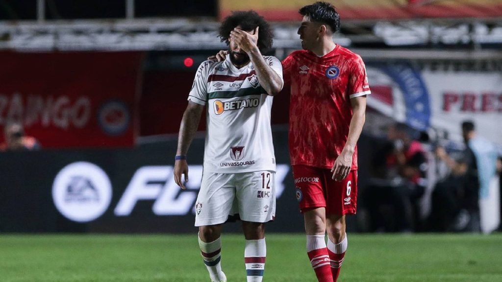 Lagenda Real Madrid, Marcelo Patahkan Kaki Lawan