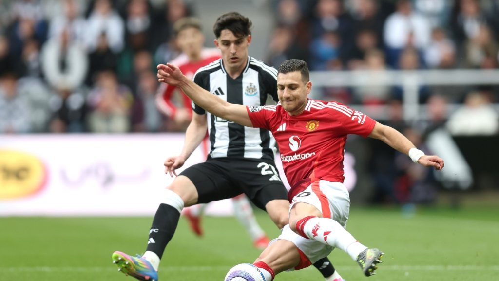EPL: Newcastle ‘Ajar’ Manchester United