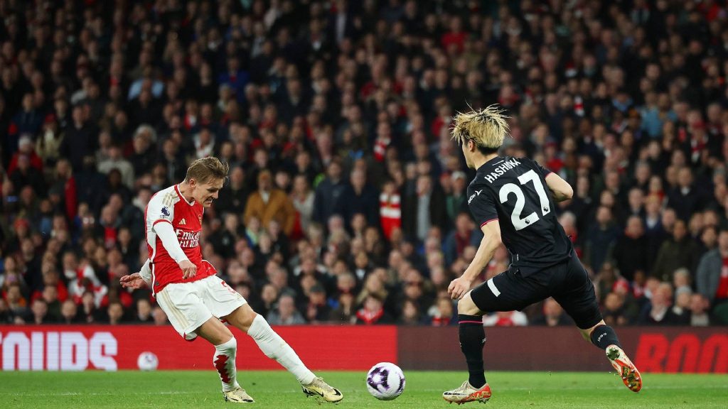 EPL: Arsenal Rampas Takhta Pendahulu, Tundukkan Luton Town