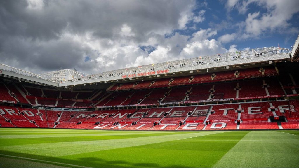 Manchester United Rancang Bina Stadium Baru Lebih 100,000 Kapasiti Tempat Duduk