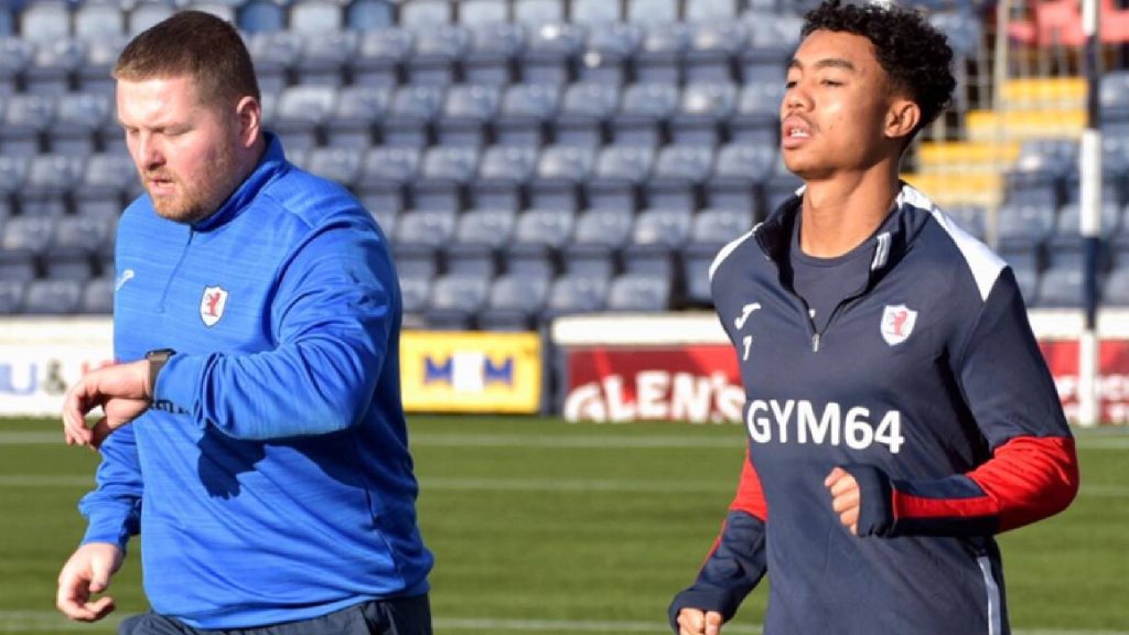 Richard Chin Kembali Ke Padang Lebih Awal