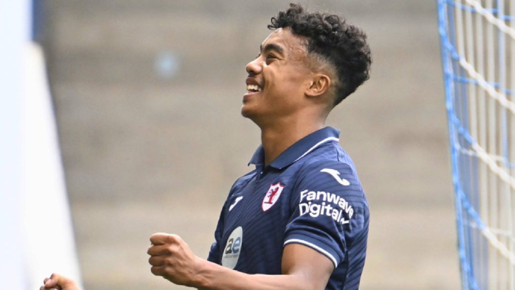 Richard Chin Bantu Raith Rovers Kembali Temui Kemenangan