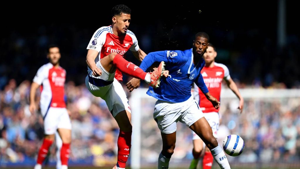EPL: Arsenal & Everton Sama Handal