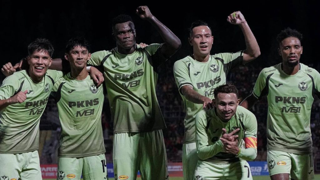 Perubahan Positif Selangor Buat Persib Bandung Waspada