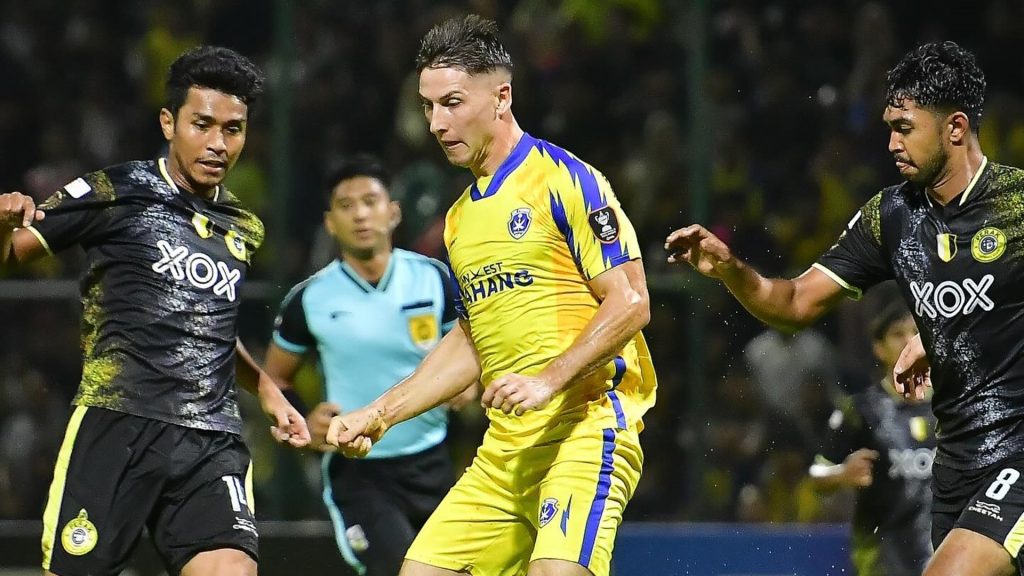 Piala Malaysia: Hatrik Hidalgo Bantu Sri Pahang Singkirkan Perak