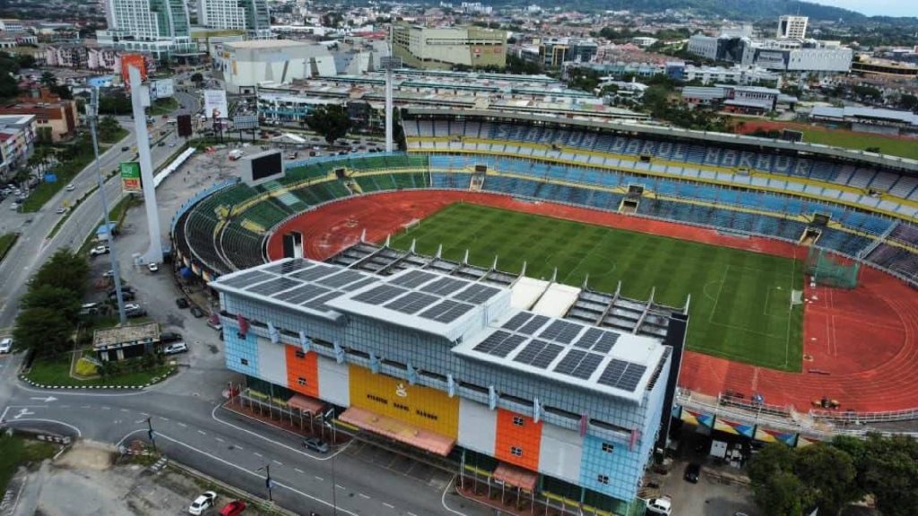 Stadium Darul Makmur Kini Dilengkapi Panel Solar