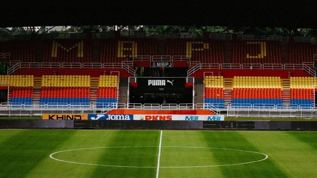 Selangor Nafi Tetamu Kenamaan Lontar Bekas Minuman