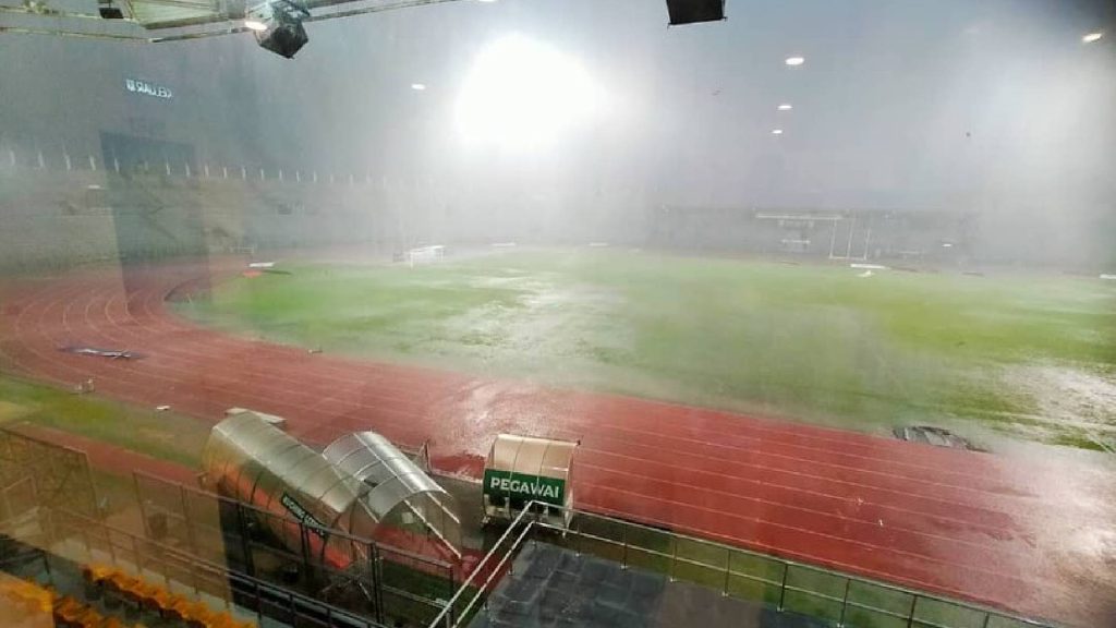 Pokok Tumbang, Ribut Kencang Jadi Dugaan Aksi Kuching City & Selangor