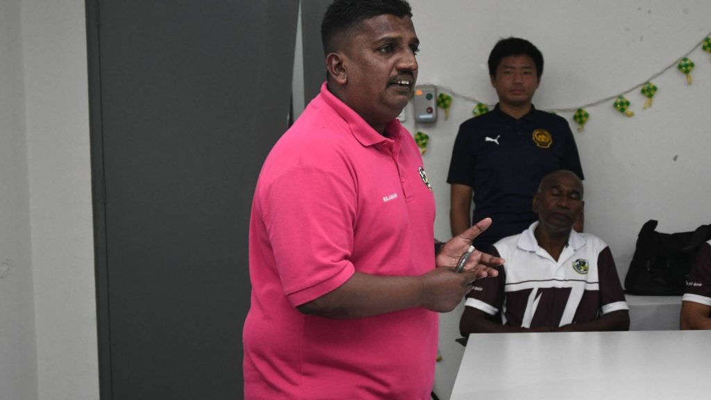 “Kita Masih Di Sini, Tahan Bola Naik Sampai Ke Hidung” – Sulaiman Hussin