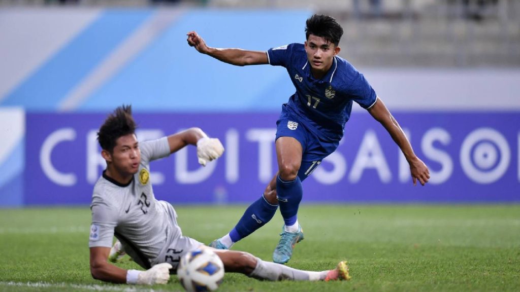 Suphanat Mueanta Jadi Buruan Eropah