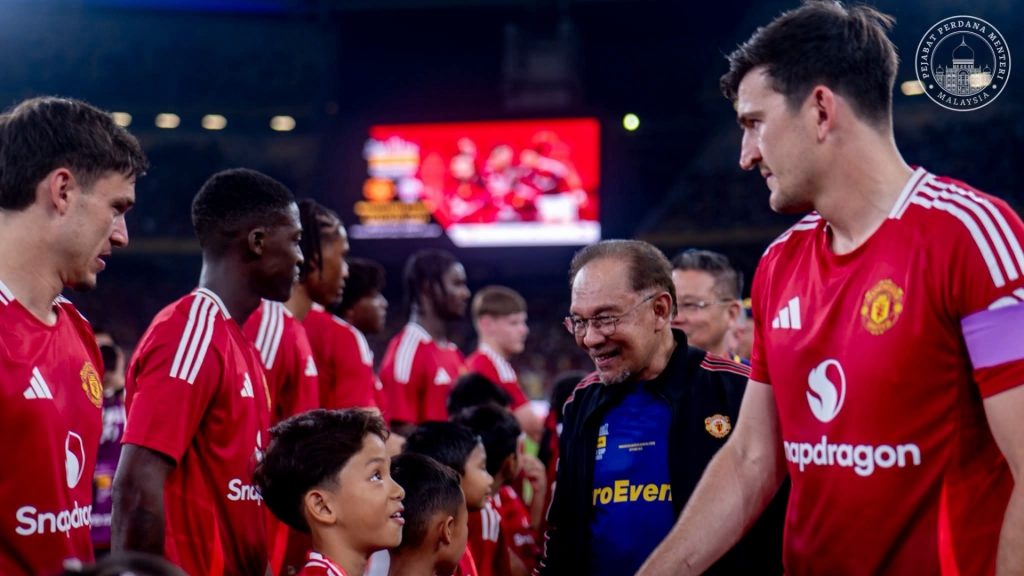 Anwar Ibrahim: Permainan Manchester United Handal