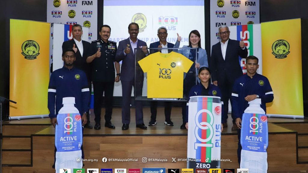 100PLUS Kekal Sokong Harimau Malaya & Bola Sepak Malaysia Hingga 2026