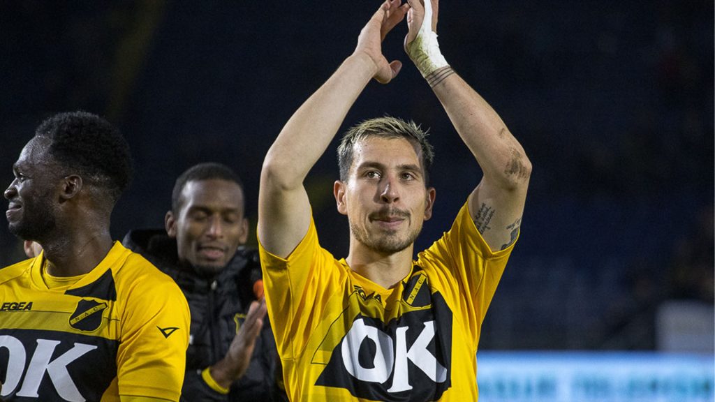 Thom Haye Diklaim Setuju Gabung NAC Breda