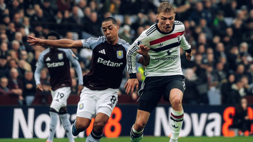 EPL: Aston Villa Pastikan Man United Terus Tandus Kemenangan