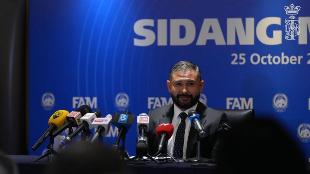 Tunku Ismail Tegur Hipokrasi Peminat Babitkan Isu FIFA, Negara Haram & Malaysia