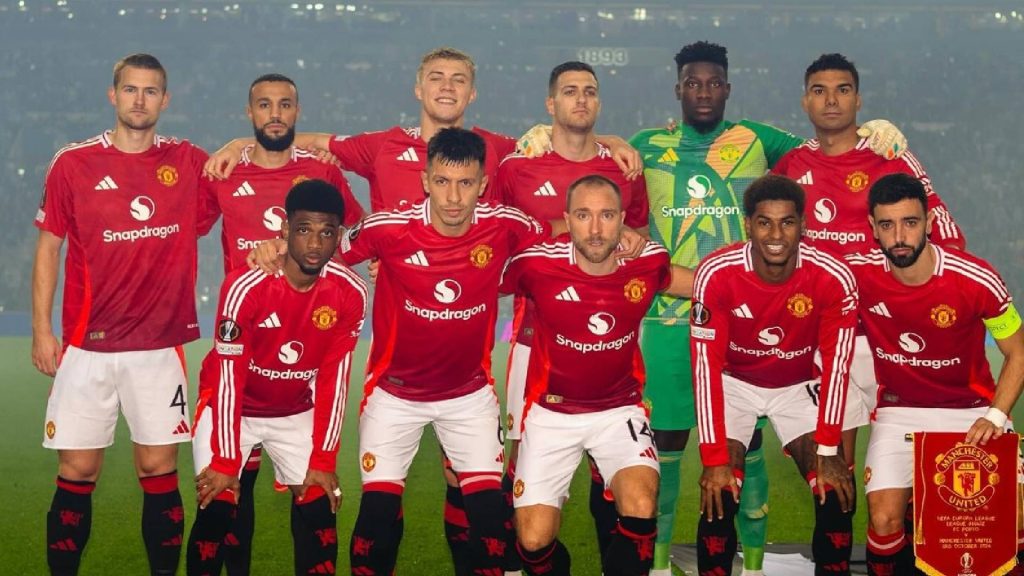 Manchester United Makin Derita