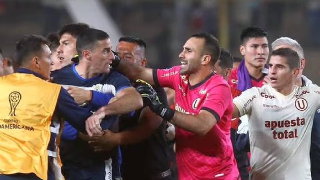 11 Layangan Kad Merah Buat Pertembungan Dua Gergasi Amerika Selatan ‘Terbakar’