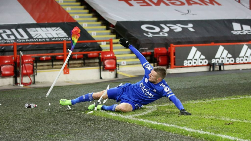 EPL Mansuh Penggunaan Tali Kasut & Lilitan Pelangi