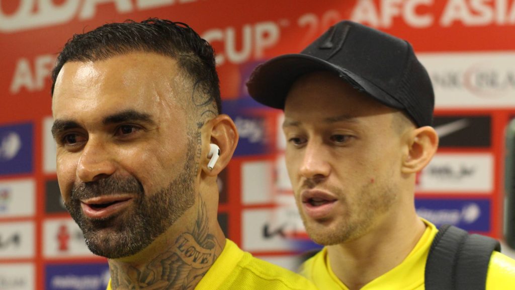 Perbezaan Darren Lok & De Paula dari Kaca Mata Seorang Jurulatih