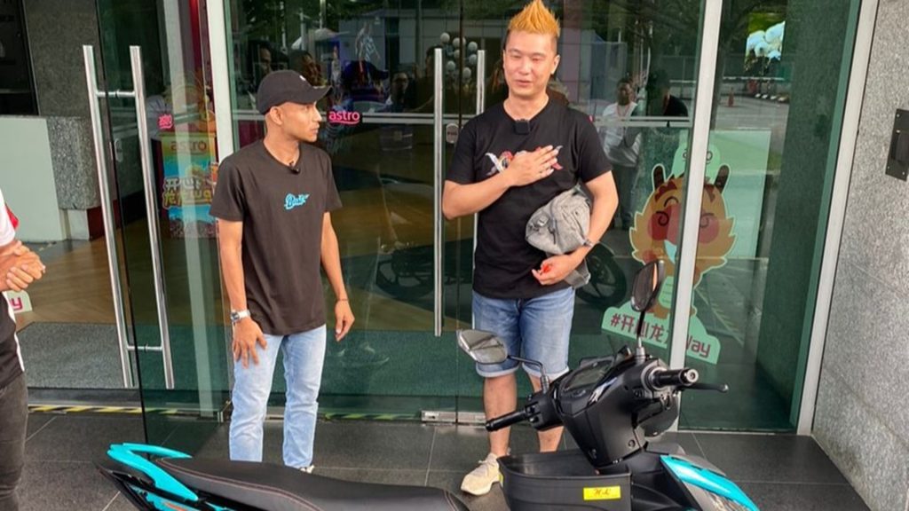 Air Mata Iringi Ucapan Penghargaan Derrick Gan Buat Faisal Halim