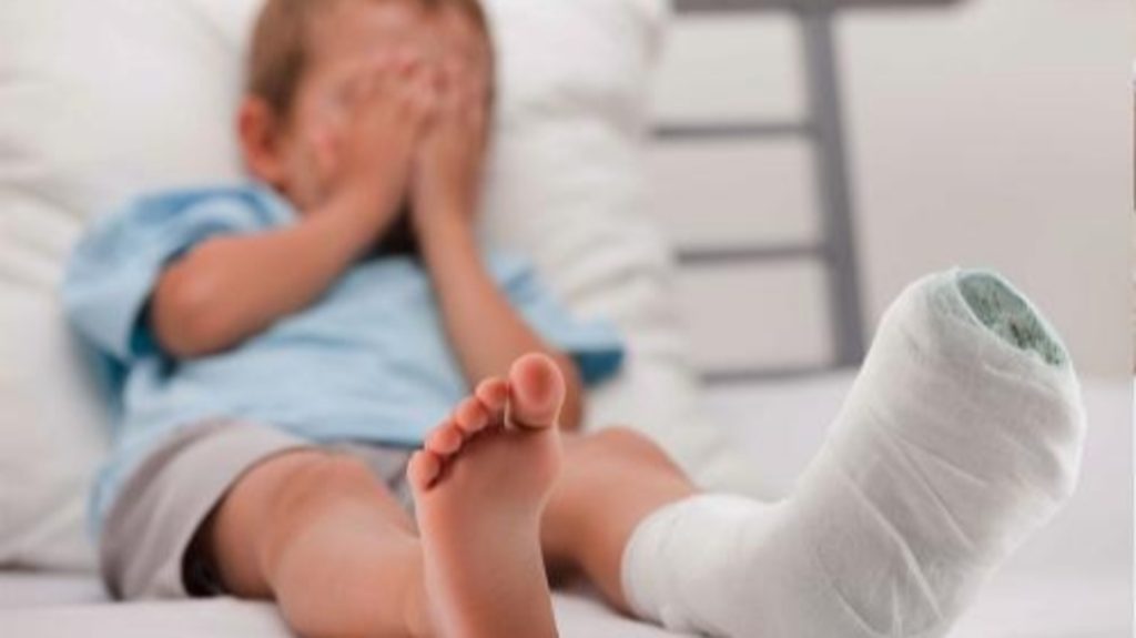 Pemain Bawah 8 Tahun Patah Kaki Kerana Terjahan Keras Lawan