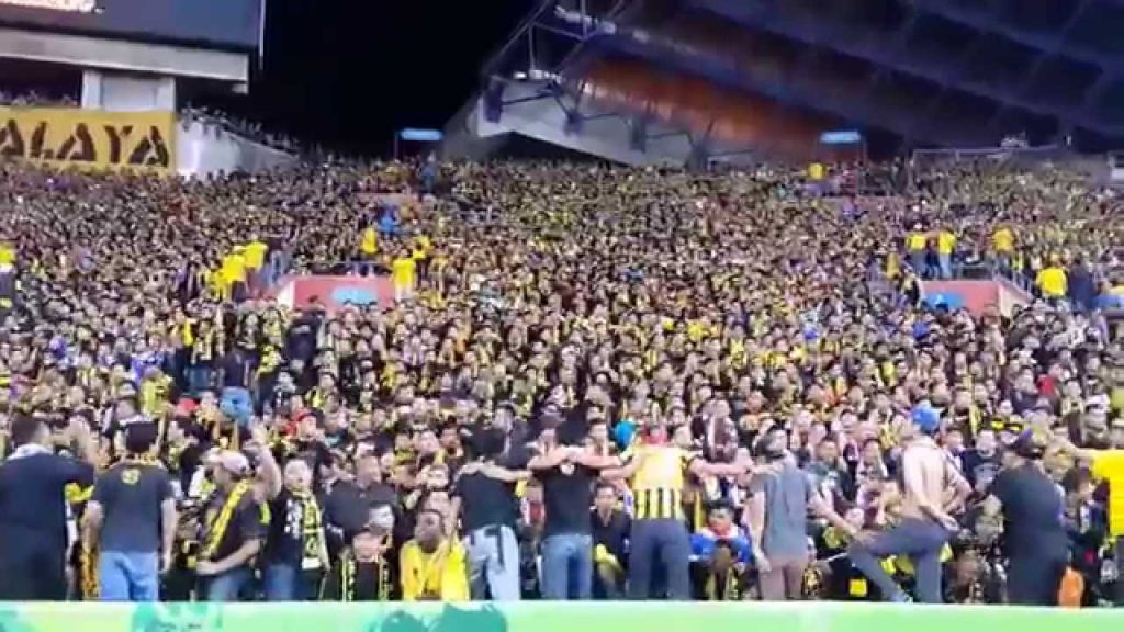 Laungan Oh Indonesia Apa Guna Bermusuh Dari Ultras Malaya